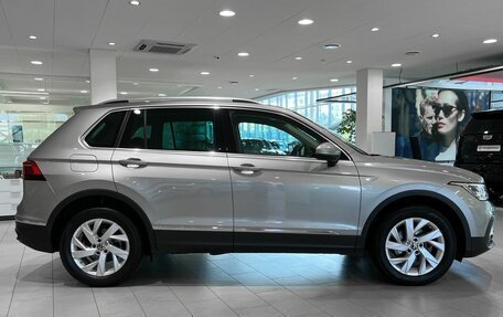 Volkswagen Tiguan II, 2021 год, 3 439 000 рублей, 6 фотография