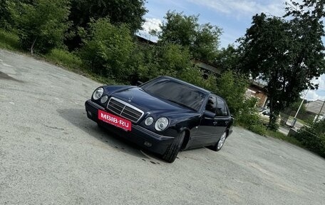 Mercedes-Benz E-Класс, 1998 год, 530 000 рублей, 3 фотография