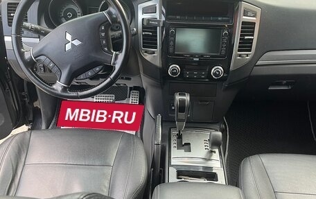 Mitsubishi Pajero IV, 2015 год, 2 650 000 рублей, 8 фотография