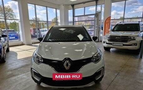 Renault Kaptur I рестайлинг, 2016 год, 1 350 000 рублей, 2 фотография