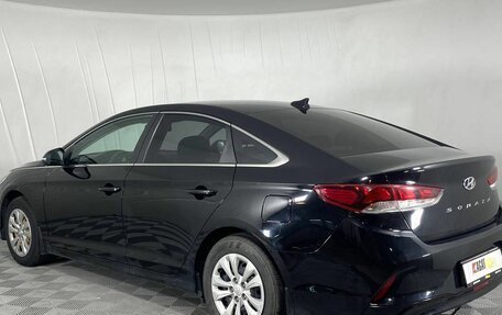 Hyundai Sonata VIII, 2019 год, 1 800 000 рублей, 7 фотография