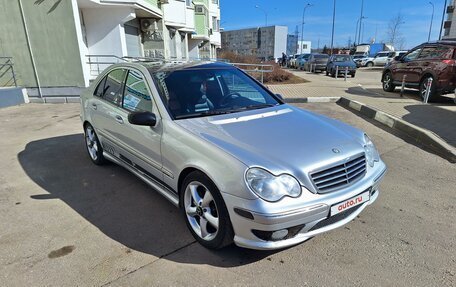 Mercedes-Benz C-Класс, 2005 год, 810 000 рублей, 2 фотография