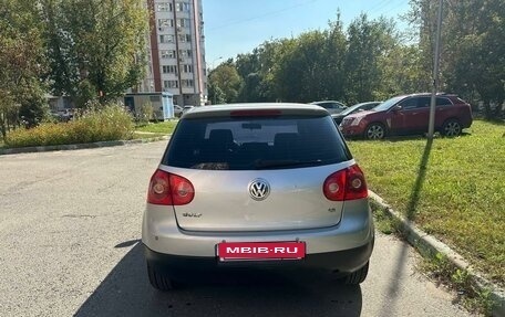 Volkswagen Golf V, 2004 год, 690 000 рублей, 5 фотография