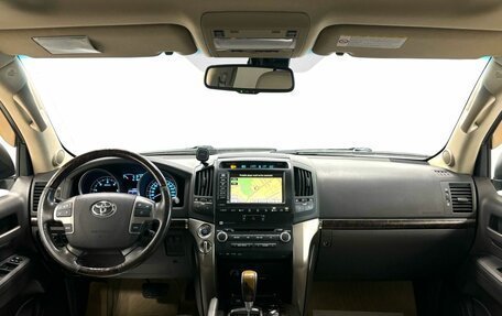 Toyota Land Cruiser 200, 2011 год, 3 290 000 рублей, 22 фотография