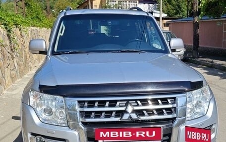 Mitsubishi Pajero IV, 2015 год, 2 800 000 рублей, 2 фотография