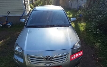 Toyota Avensis III рестайлинг, 2006 год, 799 000 рублей, 2 фотография