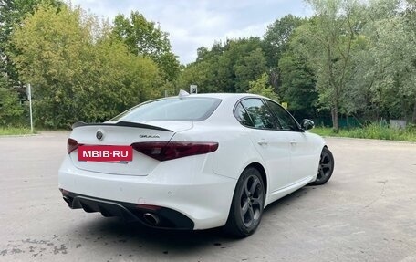 Alfa Romeo Giulia II, 2017 год, 2 500 000 рублей, 5 фотография