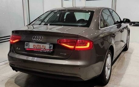 Audi A4, 2012 год, 1 550 000 рублей, 11 фотография