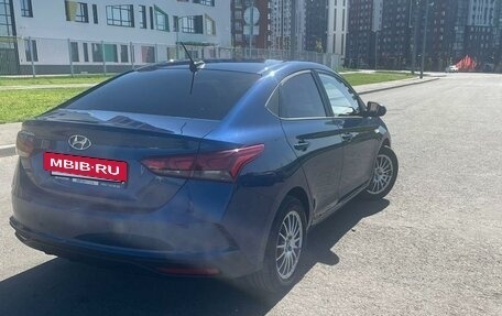 Hyundai Solaris II рестайлинг, 2021 год, 2 200 000 рублей, 5 фотография