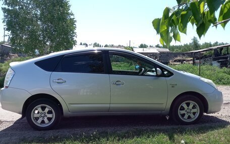 Toyota Prius, 2009 год, 1 050 000 рублей, 3 фотография