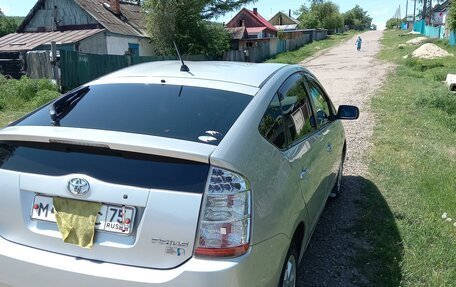 Toyota Prius, 2009 год, 1 050 000 рублей, 4 фотография