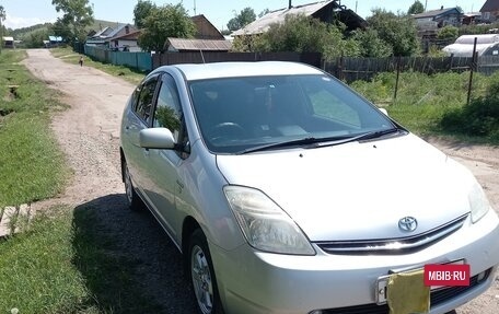 Toyota Prius, 2009 год, 1 050 000 рублей, 2 фотография