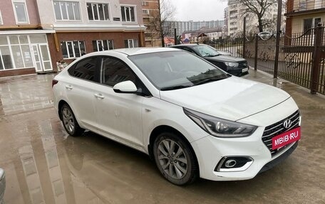 Hyundai Solaris II рестайлинг, 2017 год, 1 620 000 рублей, 2 фотография