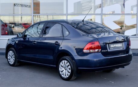 Volkswagen Polo VI (EU Market), 2011 год, 880 000 рублей, 2 фотография