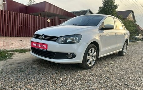 Volkswagen Polo VI (EU Market), 2013 год, 1 100 000 рублей, 1 фотография