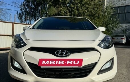 Hyundai i30 II рестайлинг, 2012 год, 950 000 рублей, 3 фотография