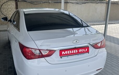 Hyundai Sonata VI, 2011 год, 1 350 000 рублей, 3 фотография