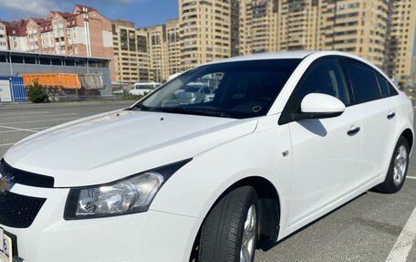 Chevrolet Cruze II, 2011 год, 790 000 рублей, 4 фотография