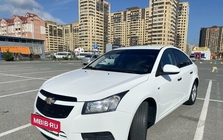 Chevrolet Cruze II, 2011 год, 790 000 рублей, 3 фотография