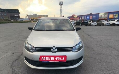 Volkswagen Polo VI (EU Market), 2014 год, 850 000 рублей, 2 фотография