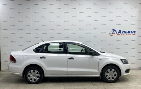 Volkswagen Polo VI (EU Market), 2012 год, 800 000 рублей, 2 фотография