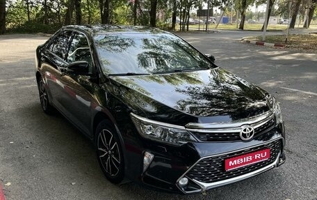 Toyota Camry, 2017 год, 2 800 000 рублей, 1 фотография