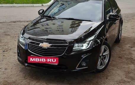 Chevrolet Cruze II, 2013 год, 950 000 рублей, 3 фотография