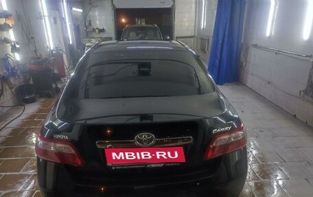 Toyota Camry, 2010 год, 1 400 000 рублей, 4 фотография