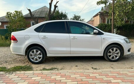 Volkswagen Polo VI (EU Market), 2013 год, 1 100 000 рублей, 4 фотография