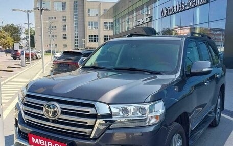 Toyota Land Cruiser 200, 2018 год, 8 000 000 рублей, 1 фотография