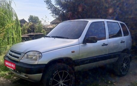 Chevrolet Niva I рестайлинг, 2003 год, 420 000 рублей, 2 фотография