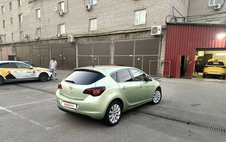 Opel Astra J, 2010 год, 699 000 рублей, 4 фотография