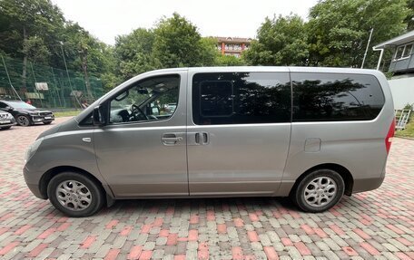 Hyundai H-1 II рестайлинг, 2011 год, 1 520 000 рублей, 3 фотография