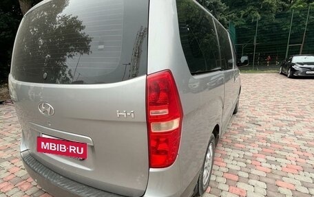 Hyundai H-1 II рестайлинг, 2011 год, 1 520 000 рублей, 6 фотография