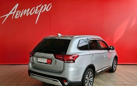 Mitsubishi Outlander III рестайлинг 3, 2019 год, 2 449 000 рублей, 5 фотография