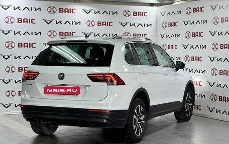 Volkswagen Tiguan II, 2019 год, 2 670 000 рублей, 2 фотография