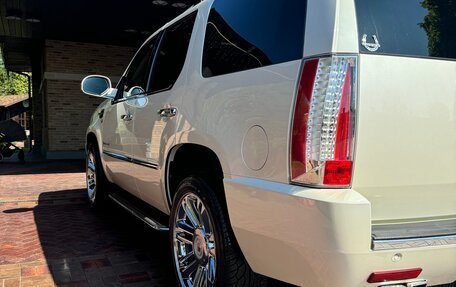 Cadillac Escalade III, 2008 год, 4 750 000 рублей, 9 фотография