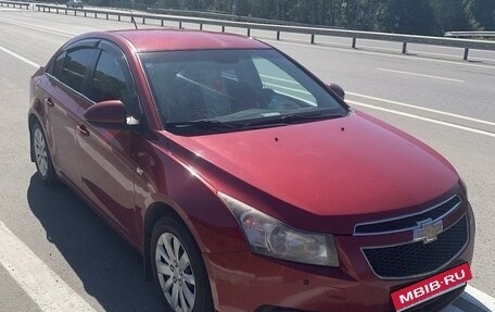 Chevrolet Cruze II, 2010 год, 840 000 рублей, 1 фотография