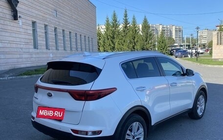 KIA Sportage IV рестайлинг, 2017 год, 2 500 000 рублей, 3 фотография