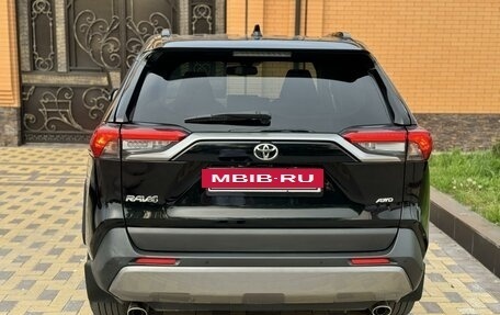 Toyota RAV4, 2021 год, 3 870 000 рублей, 7 фотография