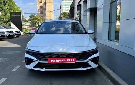 Hyundai Elantra, 2023 год, 2 240 000 рублей, 3 фотография