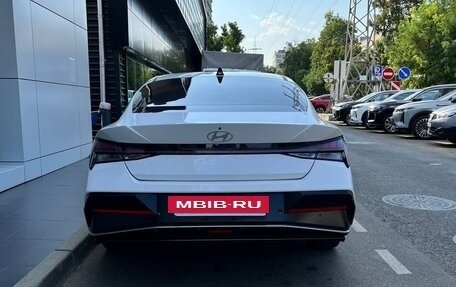 Hyundai Elantra, 2023 год, 2 240 000 рублей, 6 фотография