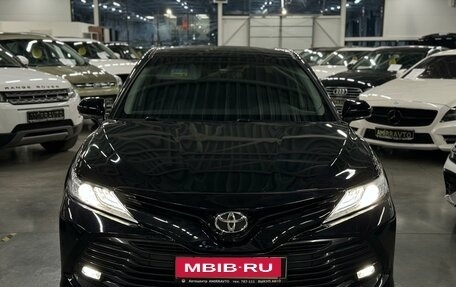 Toyota Camry, 2018 год, 2 799 000 рублей, 2 фотография