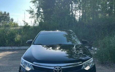 Toyota Camry, 2017 год, 2 388 000 рублей, 2 фотография