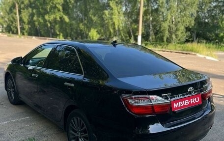 Toyota Camry, 2017 год, 2 388 000 рублей, 7 фотография