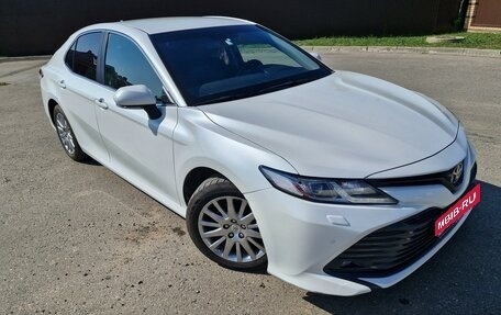 Toyota Camry, 2019 год, 2 950 000 рублей, 2 фотография