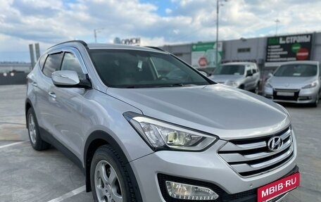 Hyundai Santa Fe III рестайлинг, 2013 год, 2 050 000 рублей, 2 фотография