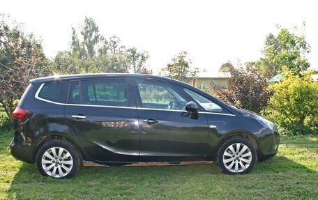 Opel Zafira C рестайлинг, 2012 год, 920 000 рублей, 4 фотография