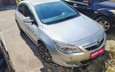 Opel Astra J, 2011 год, 680 000 рублей, 1 фотография