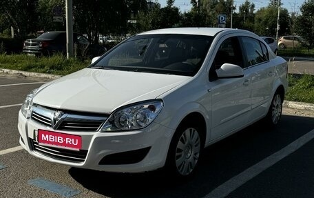 Opel Astra H, 2011 год, 650 000 рублей, 1 фотография